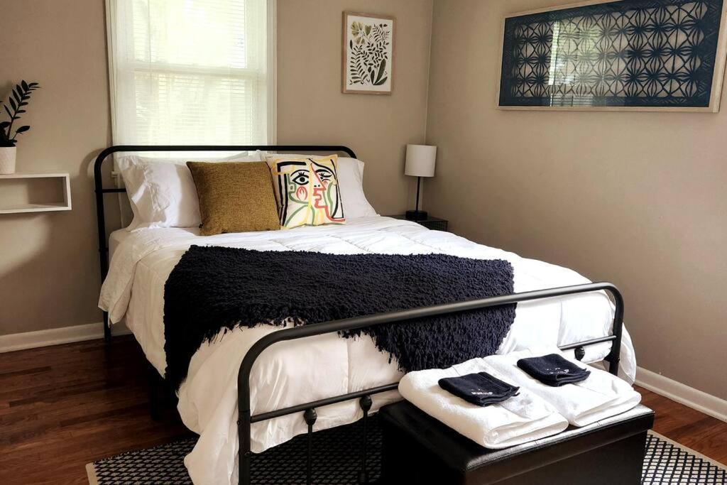 Cozy House Near Lake Erie, 10 Minutes To Downtown. Cleveland Bagian luar foto